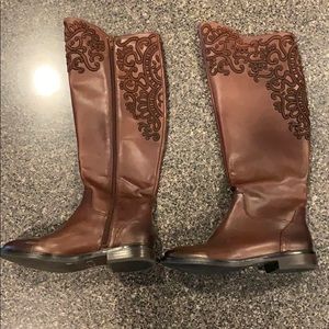 Gianni Bini embroidered knee boots